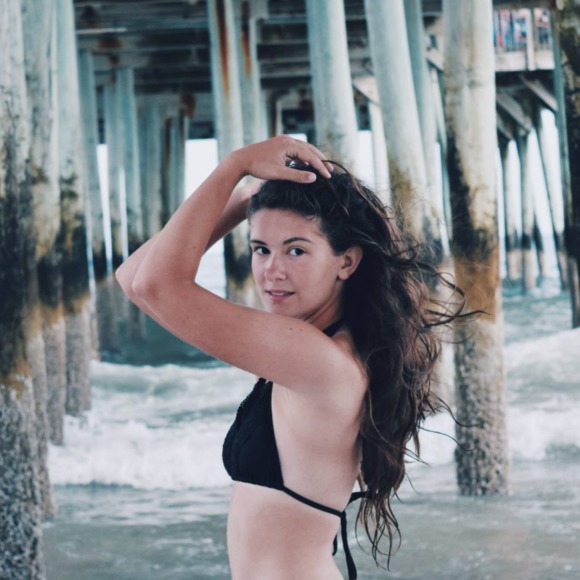 Meet your Posher, Alyssa - Picture 1 of 1